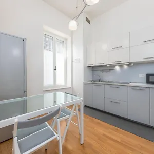 Apartment Casa Da Luna, Milan